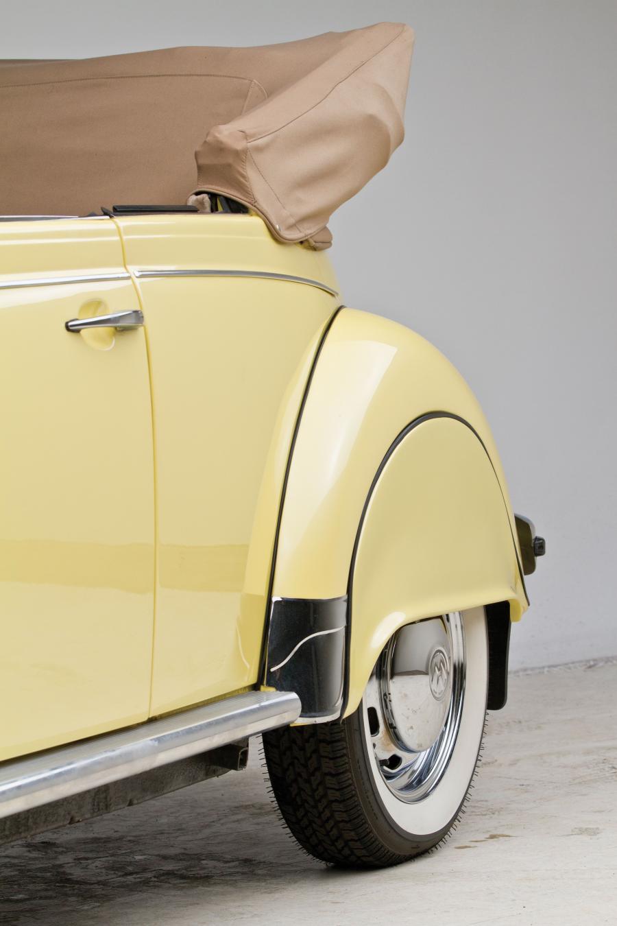  Volkswagen Beetle Cabriolet 1971 года  (фото 9 из 20)